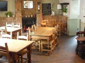 The Half Moon Goole